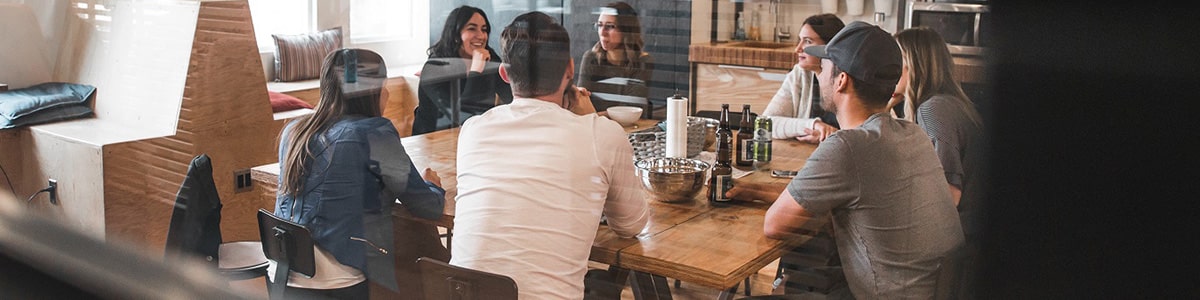 Découvrez nos astuces pour votre reprise au bureau après le télétravail, Room Saveurs vous accompagne dans vos moments en entreprise