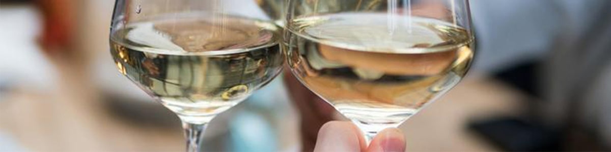 Combien de bouteille de vin par personne pour un évènement en entreprise ?